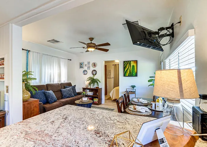 Holiday home Cozy Abode Explore The Wild West! *