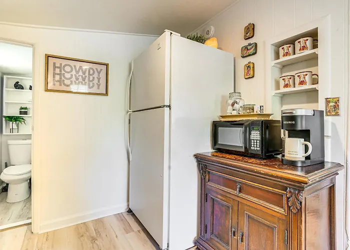 Cozy Abode Explore The Wild West! Holiday home Wickenburg