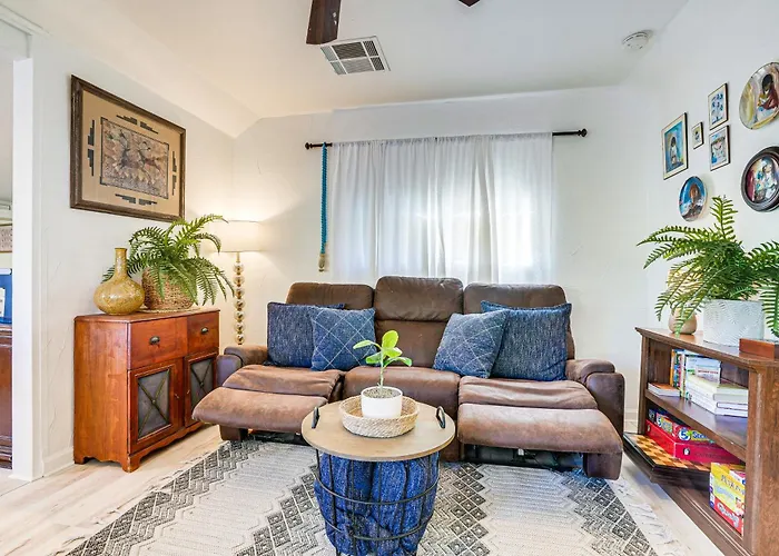Cozy Abode Explore The Wild West! Wickenburg